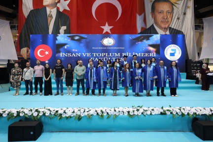 4S8A8242
