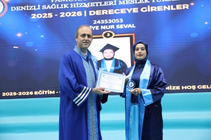4S8A4346