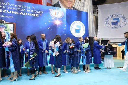 4S8A1012